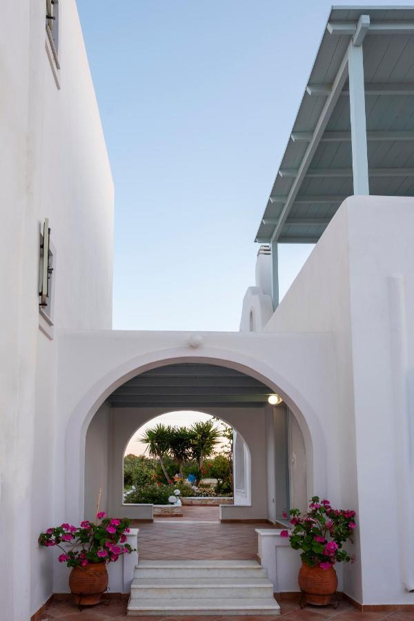 Paktia Villas Páros Zewnętrze zdjęcie